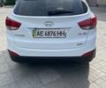 Белый Хендай их35, объемом двигателя 2 л и пробегом 260 тыс. км за 10900 $, фото 2 на Automoto.ua