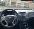Белый Хендай их35, объемом двигателя 2 л и пробегом 260 тыс. км за 10900 $, фото 7 на Automoto.ua