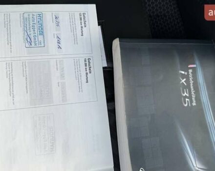 Белый Хендай их35, объемом двигателя 2 л и пробегом 235 тыс. км за 10999 $, фото 20 на Automoto.ua