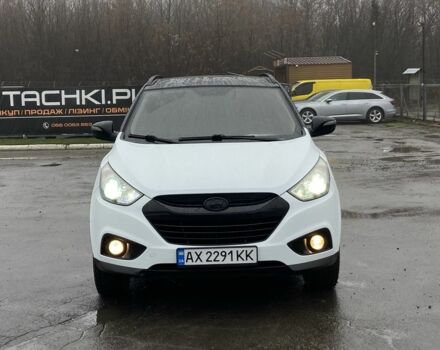 Білий Хендай іх35, об'ємом двигуна 2 л та пробігом 182 тис. км за 11999 $, фото 1 на Automoto.ua