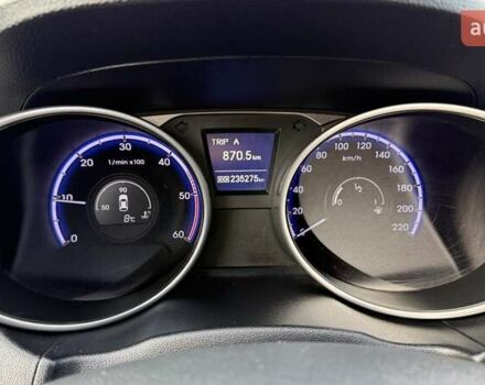 Белый Хендай их35, объемом двигателя 2 л и пробегом 235 тыс. км за 10999 $, фото 21 на Automoto.ua