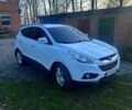Белый Хендай их35, объемом двигателя 2 л и пробегом 208 тыс. км за 11500 $, фото 1 на Automoto.ua