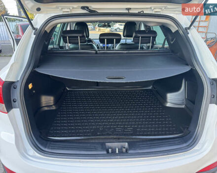 Хендай их35 2011 в Ровно на Automoto.ua Белый Хендай их35, объемом двигателя 2 л и пробегом 185 тыс. км за 13499 $, фото 29 на Automoto.ua