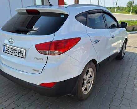 Белый Хендай их35, объемом двигателя 2 л и пробегом 145 тыс. км за 11300 $, фото 6 на Automoto.ua
