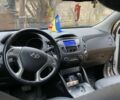 Белый Хендай их35, объемом двигателя 2 л и пробегом 37 тыс. км за 17000 $, фото 2 на Automoto.ua