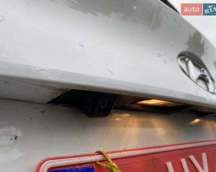 Белый Хендай их35, объемом двигателя 1.7 л и пробегом 258 тыс. км за 10900 $, фото 27 на Automoto.ua