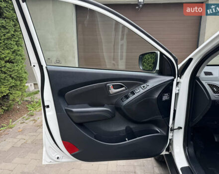 Білий Хендай іх35, об'ємом двигуна 2 л та пробігом 178 тис. км за 13500 $, фото 67 на Automoto.ua
