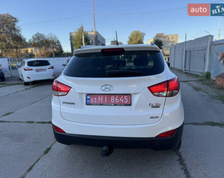 Хендай их35 2011 в Ровно на Automoto.ua Белый Хендай их35, объемом двигателя 2 л и пробегом 185 тыс. км за 13499 $, фото 11 на Automoto.ua