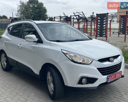 Белый Хендай их35, объемом двигателя 2 л и пробегом 193 тыс. км за 10550 $, фото 58 на Automoto.ua