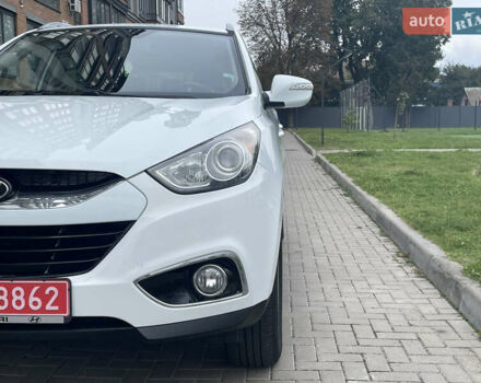 Белый Хендай их35, объемом двигателя 2 л и пробегом 193 тыс. км за 10550 $, фото 29 на Automoto.ua