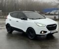Білий Хендай іх35, об'ємом двигуна 2 л та пробігом 182 тис. км за 11999 $, фото 2 на Automoto.ua