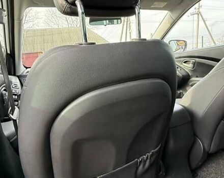 Белый Хендай их35, объемом двигателя 2 л и пробегом 235 тыс. км за 10999 $, фото 40 на Automoto.ua