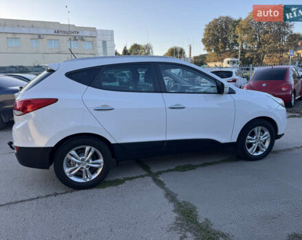 Хендай их35 2011 в Ровно на Automoto.ua Белый Хендай их35, объемом двигателя 2 л и пробегом 185 тыс. км за 13499 $, фото 5 на Automoto.ua