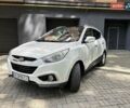 Белый Хендай их35, объемом двигателя 2 л и пробегом 150 тыс. км за 13200 $, фото 18 на Automoto.ua