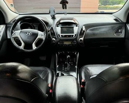 Хендай их35 2011 в Овидиополе на Automoto.ua Белый Хендай их35, объемом двигателя 2 л и пробегом 132 тыс. км за 12000 $, фото 7 на Automoto.ua