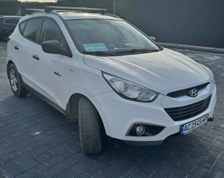 Белый Хендай их35, объемом двигателя 1.7 л и пробегом 215 тыс. км за 11300 $, фото 13 на Automoto.ua