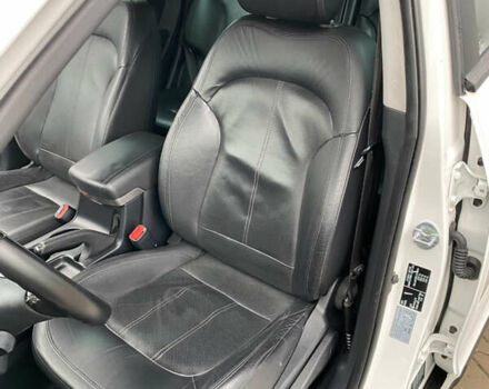 Хендай их35 2011 в Киеве на Automoto.ua Белый Хендай их35, объемом двигателя 2 л и пробегом 145 тыс. км за 11500 $, фото 19 на Automoto.ua