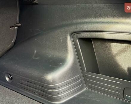 Белый Хендай их35, объемом двигателя 2 л и пробегом 235 тыс. км за 10999 $, фото 51 на Automoto.ua