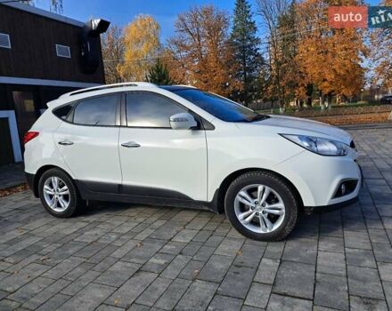Білий Хендай іх35, об'ємом двигуна 2 л та пробігом 119 тис. км за 12600 $, фото 24 на Automoto.ua