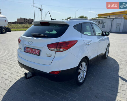 Белый Хендай их35, объемом двигателя 2 л и пробегом 171 тыс. км за 15499 $, фото 9 на Automoto.ua