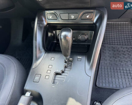 Белый Хендай их35, объемом двигателя 2 л и пробегом 171 тыс. км за 15499 $, фото 36 на Automoto.ua