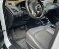 Белый Хендай их35, объемом двигателя 2 л и пробегом 260 тыс. км за 10900 $, фото 11 на Automoto.ua