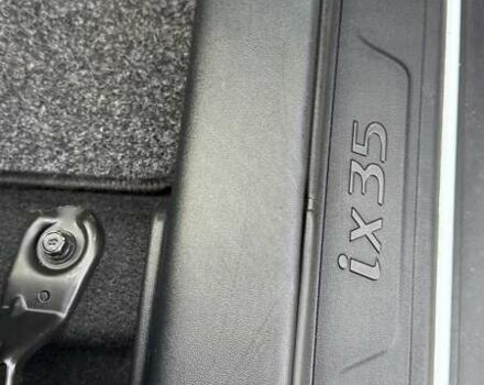 Белый Хендай их35, объемом двигателя 2 л и пробегом 235 тыс. км за 10999 $, фото 44 на Automoto.ua