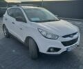 Белый Хендай их35, объемом двигателя 1.7 л и пробегом 215 тыс. км за 11500 $, фото 2 на Automoto.ua