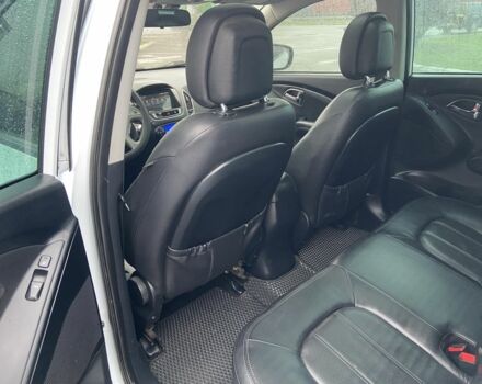 Білий Хендай іх35, об'ємом двигуна 2 л та пробігом 182 тис. км за 11999 $, фото 9 на Automoto.ua