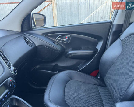 Хендай их35 2011 в Ровно на Automoto.ua Белый Хендай их35, объемом двигателя 2 л и пробегом 185 тыс. км за 13499 $, фото 25 на Automoto.ua