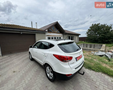 Білий Хендай іх35, об'ємом двигуна 2 л та пробігом 178 тис. км за 13500 $, фото 12 на Automoto.ua