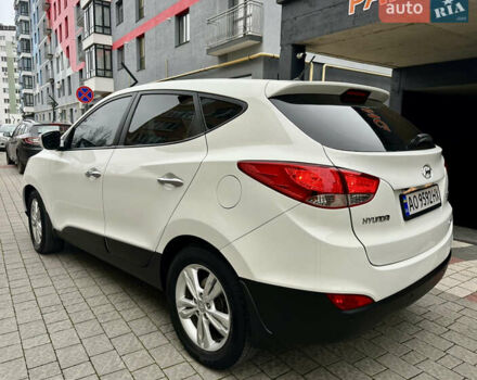 Белый Хендай их35, объемом двигателя 2 л и пробегом 178 тыс. км за 11900 $, фото 85 на Automoto.ua