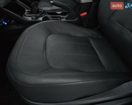 Белый Хендай их35, объемом двигателя 2 л и пробегом 211 тыс. км за 12999 $, фото 31 на Automoto.ua