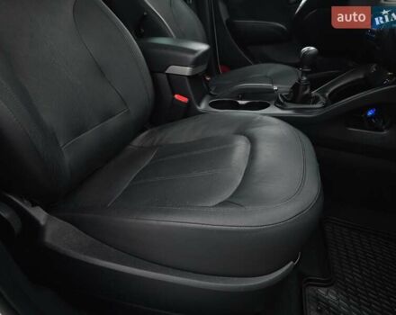 Белый Хендай их35, объемом двигателя 2 л и пробегом 211 тыс. км за 12999 $, фото 37 на Automoto.ua