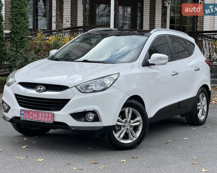 Белый Хендай их35, объемом двигателя 2 л и пробегом 172 тыс. км за 14900 $, фото 25 на Automoto.ua