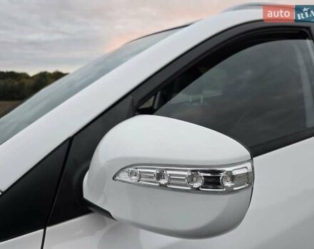 Белый Хендай их35, объемом двигателя 2 л и пробегом 211 тыс. км за 12999 $, фото 21 на Automoto.ua