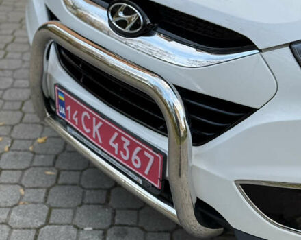 Белый Хендай их35, объемом двигателя 2 л и пробегом 204 тыс. км за 13950 $, фото 30 на Automoto.ua