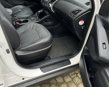 Білий Хендай іх35, об'ємом двигуна 2 л та пробігом 202 тис. км за 13500 $, фото 7 на Automoto.ua