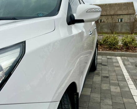 Белый Хендай их35, объемом двигателя 2 л и пробегом 168 тыс. км за 11800 $, фото 10 на Automoto.ua