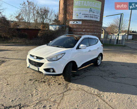 Білий Хендай іх35, об'ємом двигуна 2 л та пробігом 220 тис. км за 12600 $, фото 6 на Automoto.ua