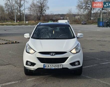 Белый Хендай их35, объемом двигателя 2 л и пробегом 137 тыс. км за 12600 $, фото 36 на Automoto.ua