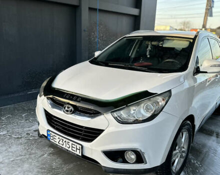 Белый Хендай их35, объемом двигателя 2 л и пробегом 180 тыс. км за 12000 $, фото 14 на Automoto.ua