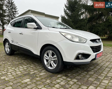 Білий Хендай іх35, об'ємом двигуна 2 л та пробігом 202 тис. км за 13500 $, фото 3 на Automoto.ua