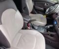 Белый Хендай их35, объемом двигателя 2 л и пробегом 144 тыс. км за 14100 $, фото 5 на Automoto.ua
