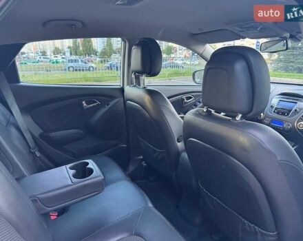 Білий Хендай іх35, об'ємом двигуна 2 л та пробігом 170 тис. км за 10700 $, фото 57 на Automoto.ua