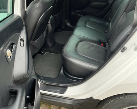 Білий Хендай іх35, об'ємом двигуна 2 л та пробігом 202 тис. км за 13500 $, фото 6 на Automoto.ua