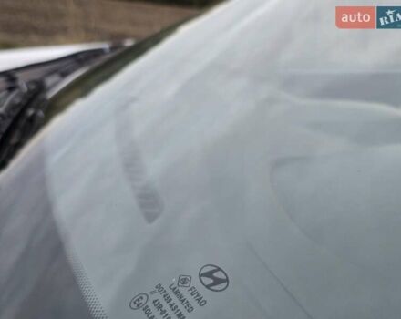 Белый Хендай их35, объемом двигателя 2 л и пробегом 211 тыс. км за 12999 $, фото 23 на Automoto.ua