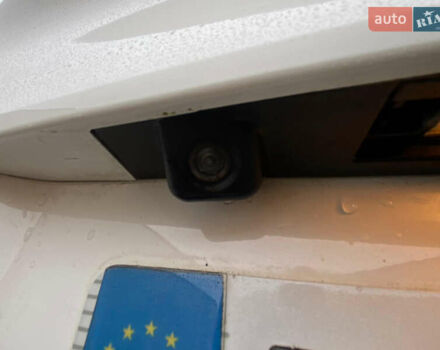 Белый Хендай их35, объемом двигателя 1.7 л и пробегом 204 тыс. км за 11500 $, фото 27 на Automoto.ua