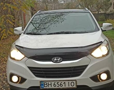 Белый Хендай их35, объемом двигателя 2 л и пробегом 90 тыс. км за 13888 $, фото 7 на Automoto.ua