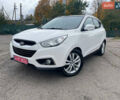 Белый Хендай их35, объемом двигателя 2 л и пробегом 240 тыс. км за 13400 $, фото 1 на Automoto.ua